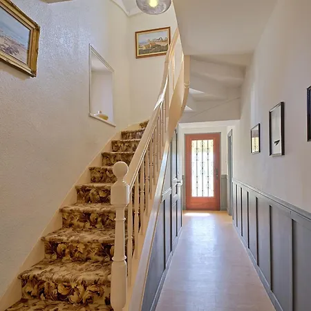 Ty Poulpry By Interhome